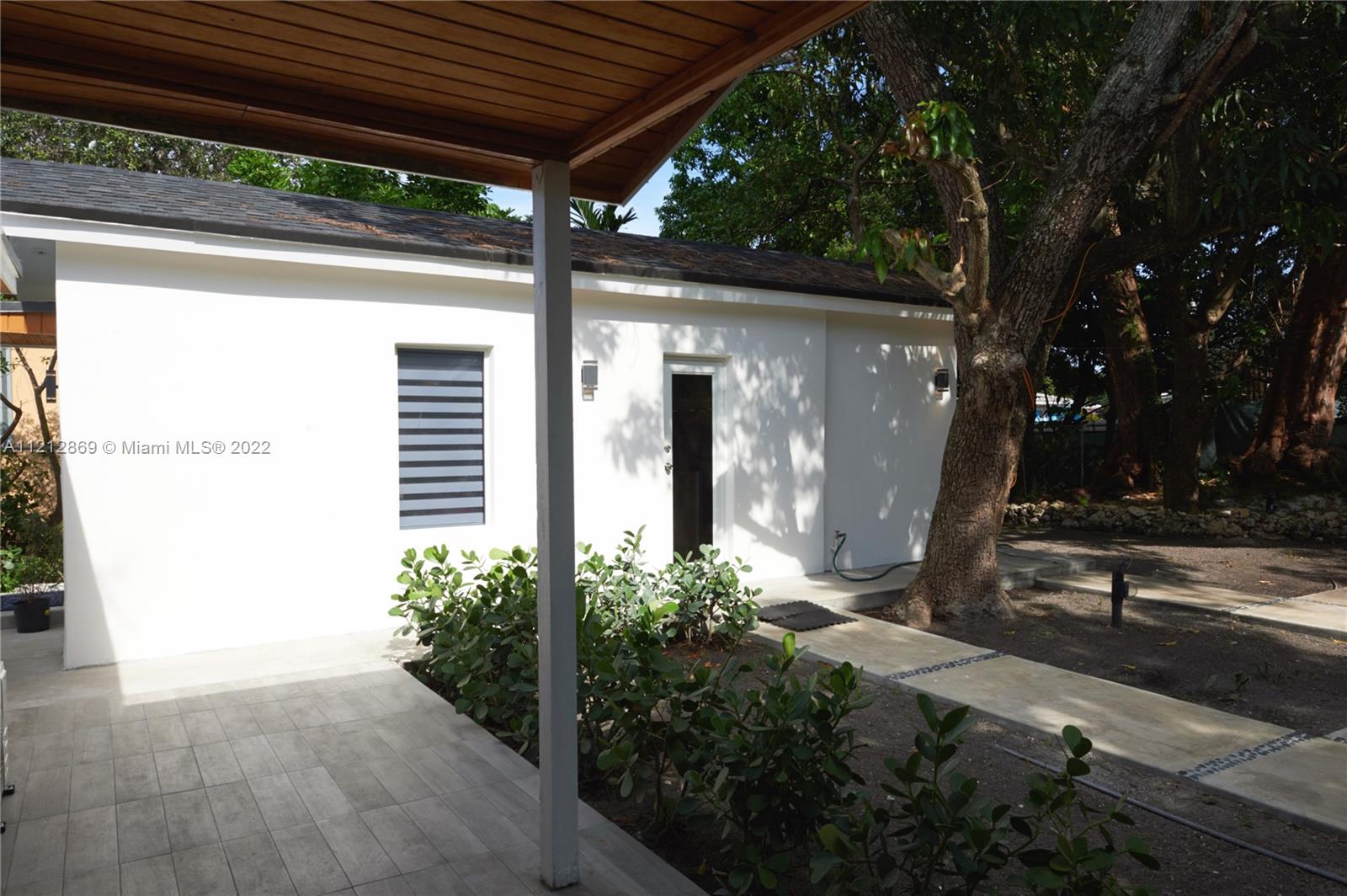 See details / 1320 sq. ft. $ 2022-05-26 0 Photo