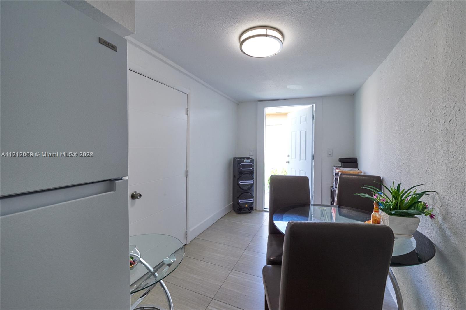 See details / 1320 sq. ft. $ 2022-05-26 0 Photo