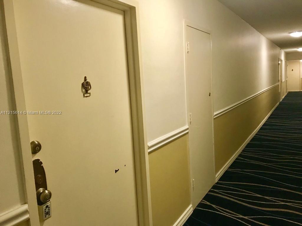 Photo of 3725 Ocean Dr #620, Hollywood, Florida, 33019 - front door