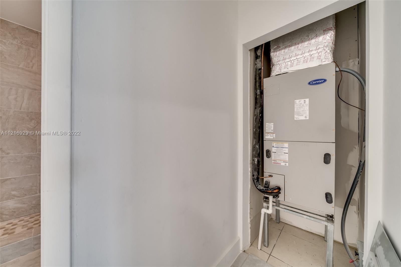 See details / sq. ft. $ 2022-11-11 0 Photo