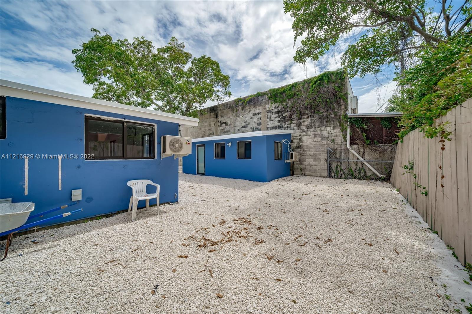 See details / sq. ft. $ 2022-11-11 0 Photo