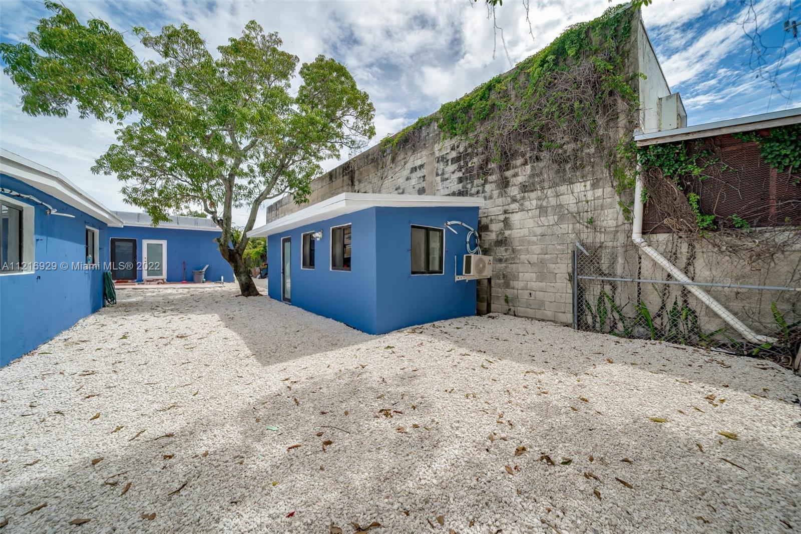 See details / sq. ft. $ 2022-11-11 0 Photo