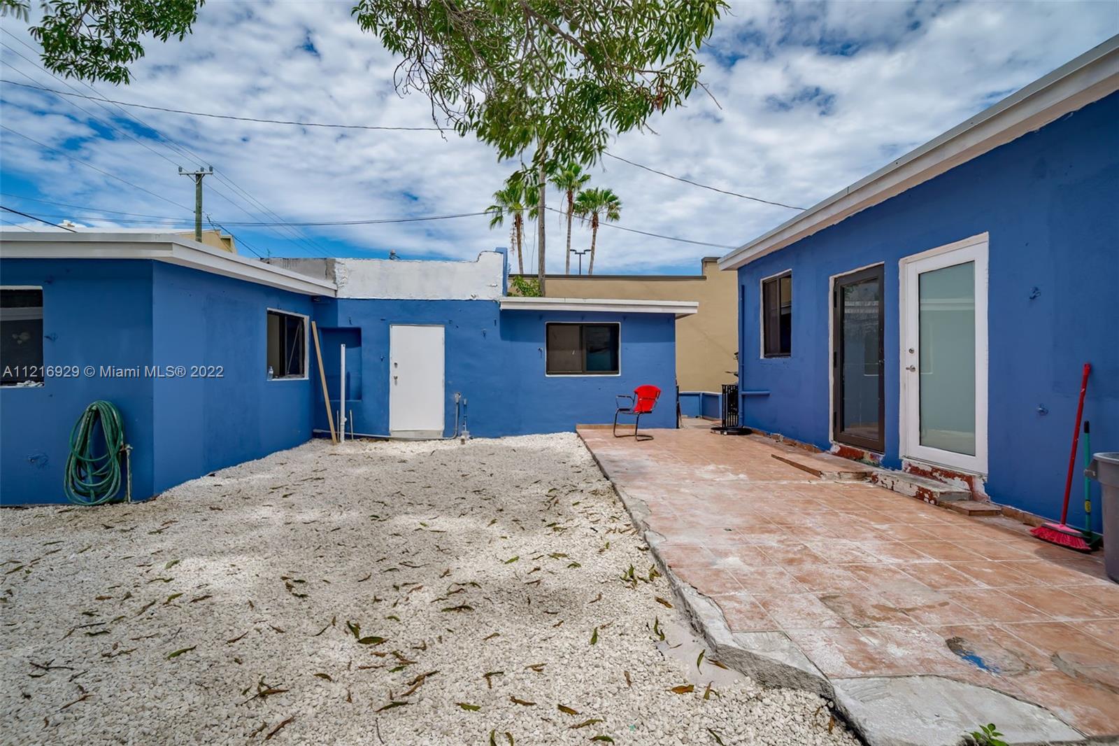 See details / sq. ft. $ 2022-11-11 0 Photo