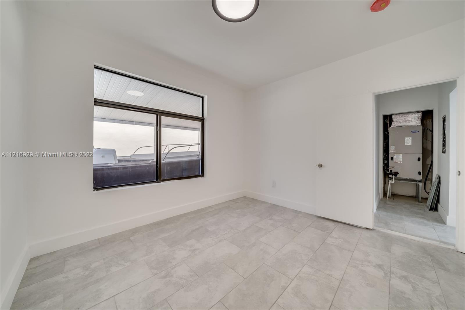 See details / sq. ft. $ 2022-11-11 0 Photo