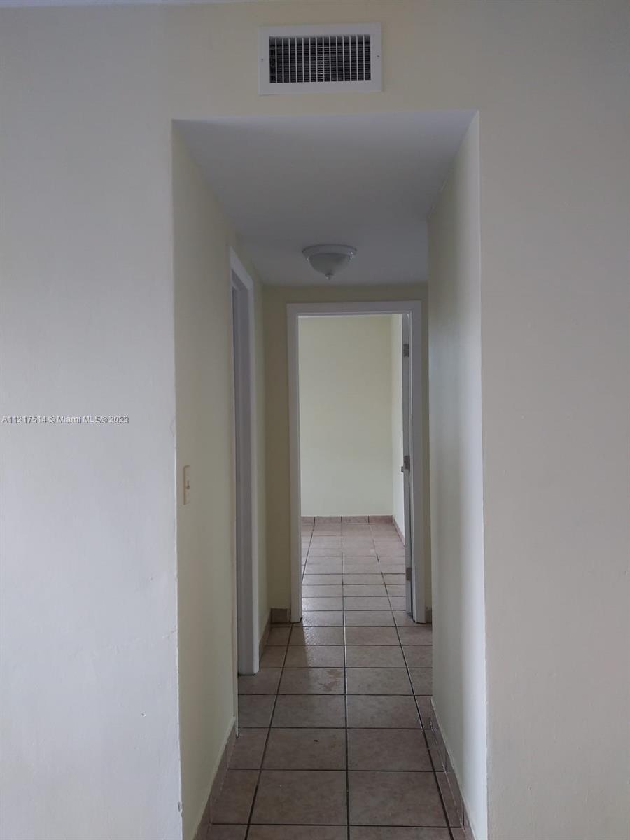See details / 2040 sq. ft. $ 2022-12-22 0 Photo