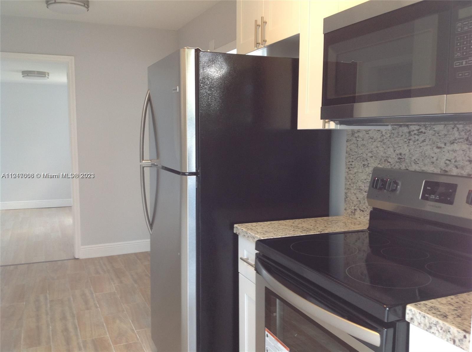 See details / 1713 sq. ft. $ 2022-12-12 0 Photo