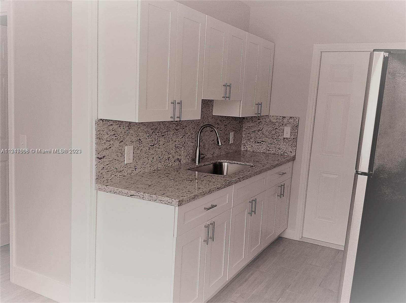 See details / 1713 sq. ft. $ 2022-12-12 0 Photo