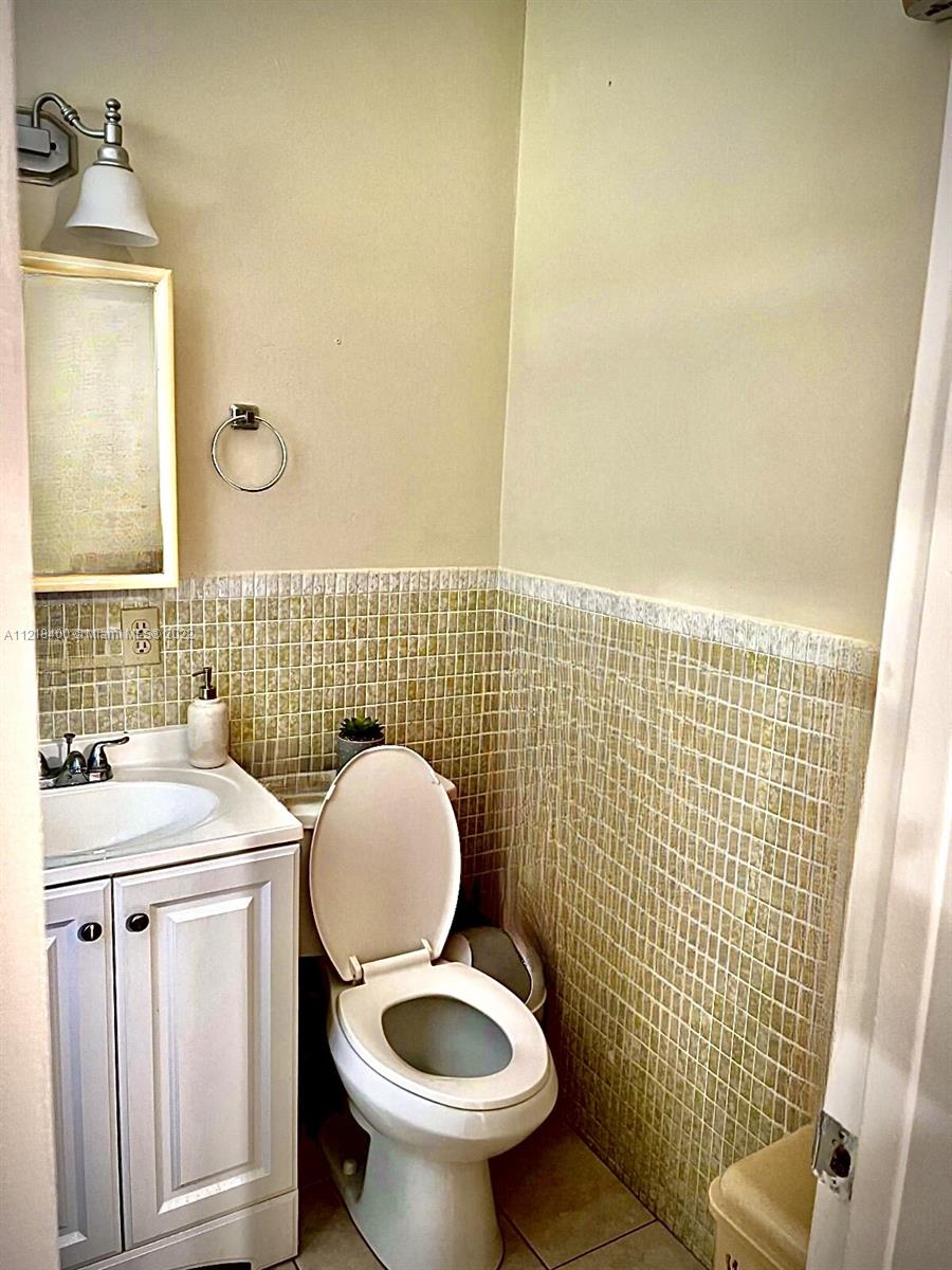See details / 1778 sq. ft. $ 2022-08-04 0 Photo