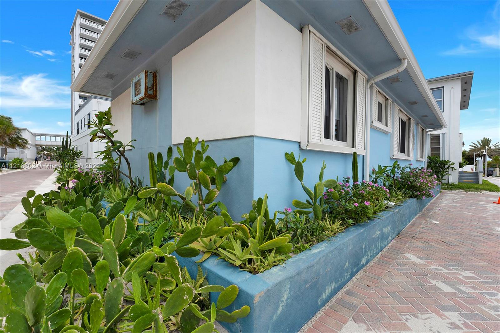 See details / 1771 sq. ft. $ 2022-06-08 0 Photo