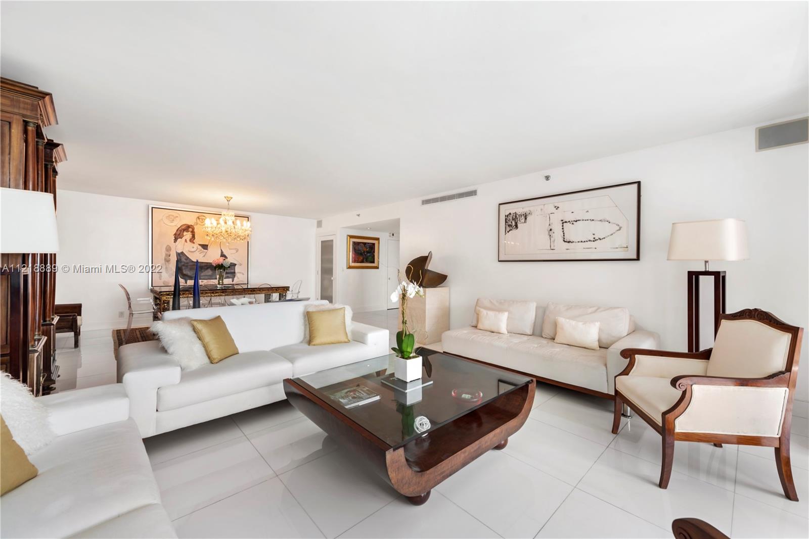 Ver detalles 1803 2 / 3 2005 sq. ft. $ 2022-10-26 0 foto