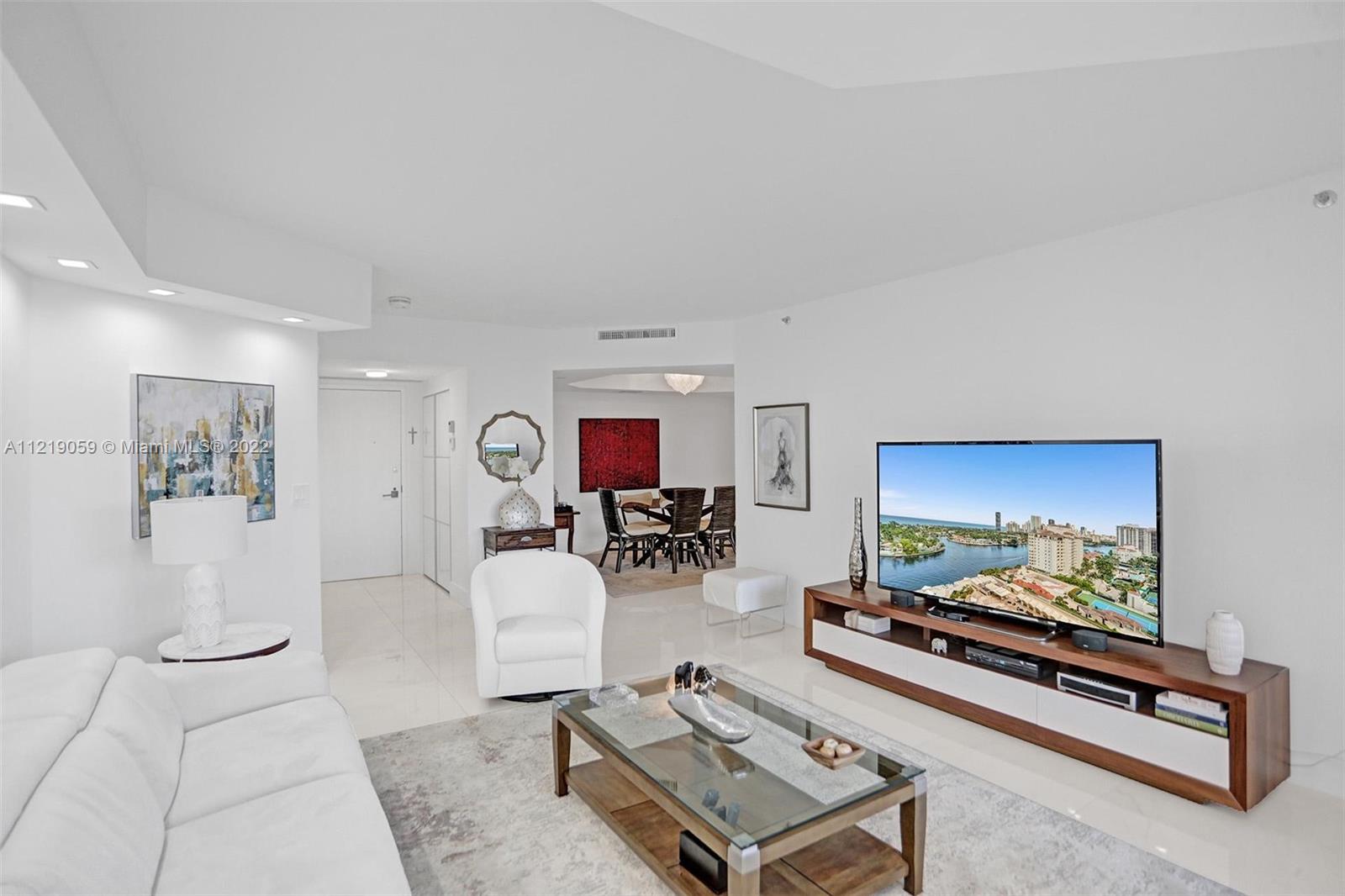 Photo of 20191 Country Club Dr #1810, Aventura, Florida, 33180 -