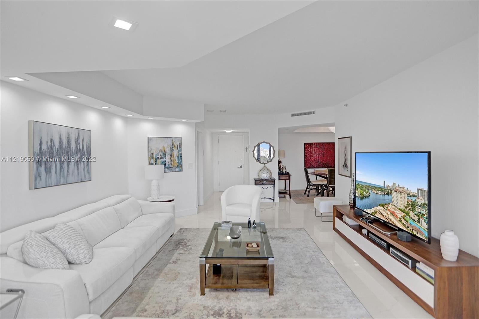 Photo of 20191 Country Club Dr #1810, Aventura, Florida, 33180 -