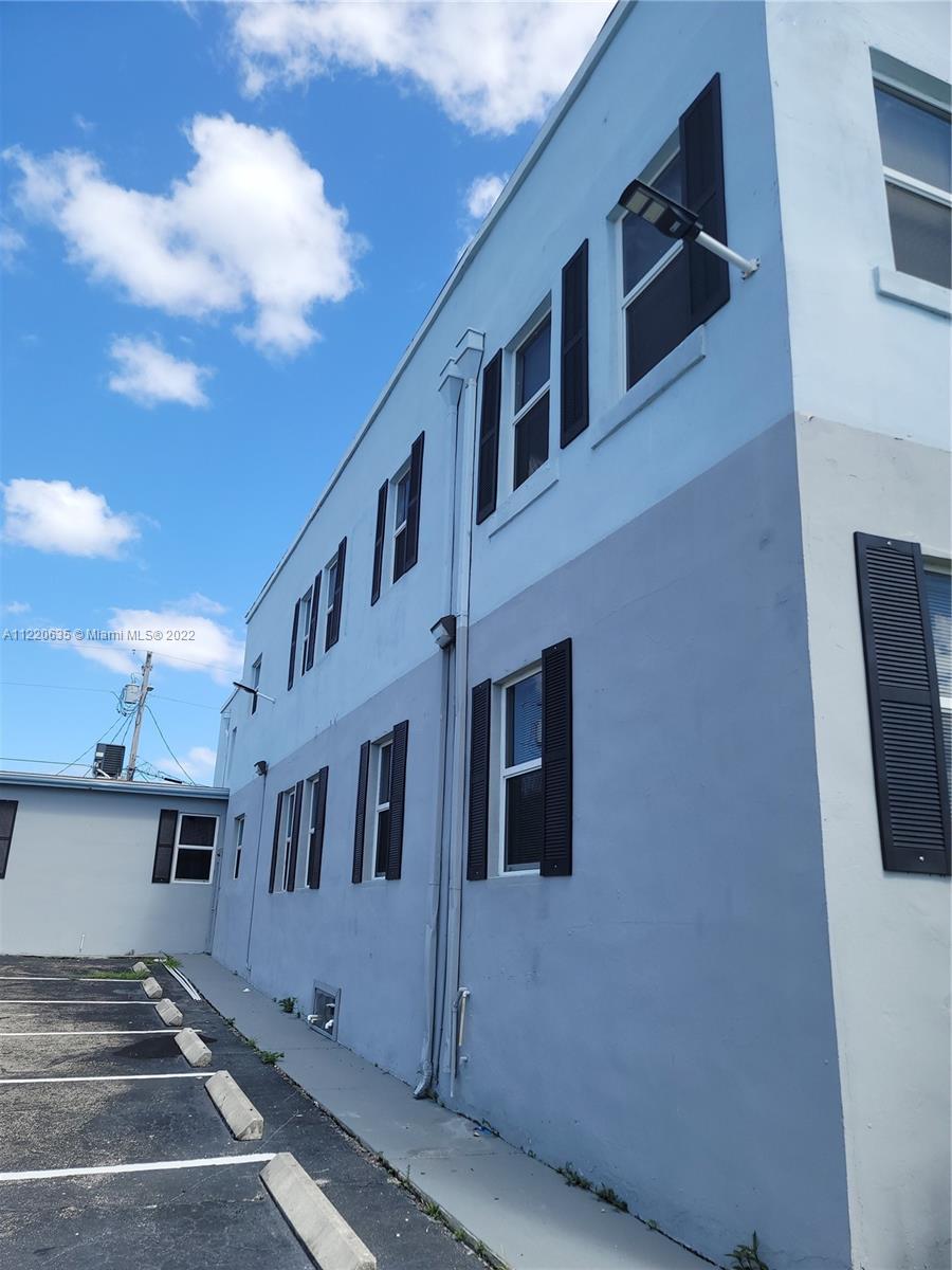 See details / sq. ft. $ 2022-06-11 0 Photo