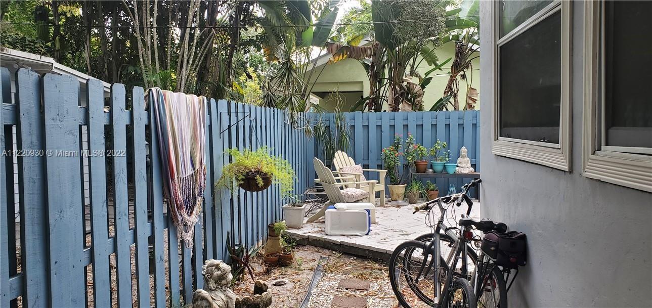 See details / 1611 sq. ft. $ 2022-10-31 0 Photo