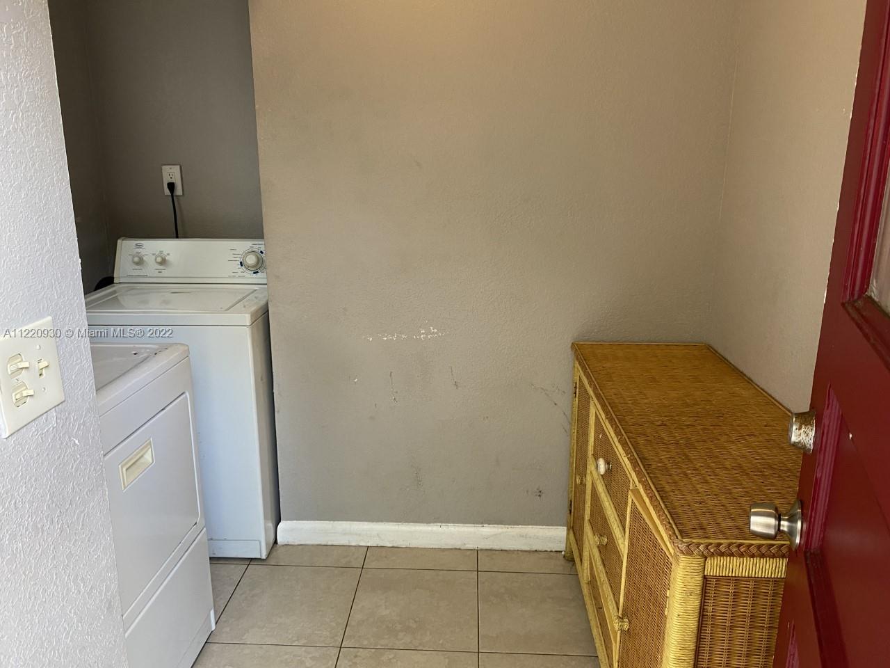See details / 1611 sq. ft. $ 2022-10-31 0 Photo