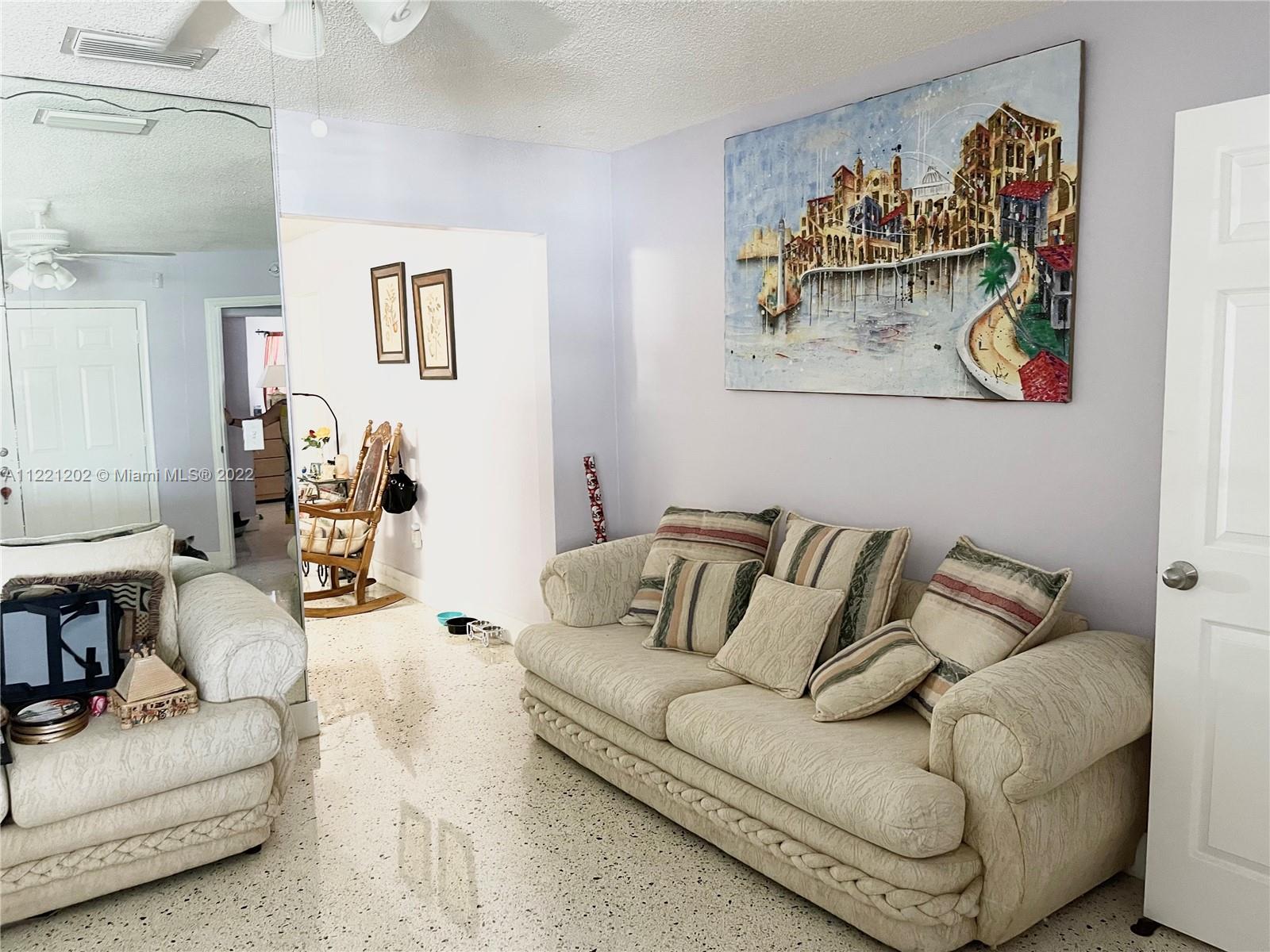 See details / 2424 sq. ft. $ 2022-07-11 0 Photo