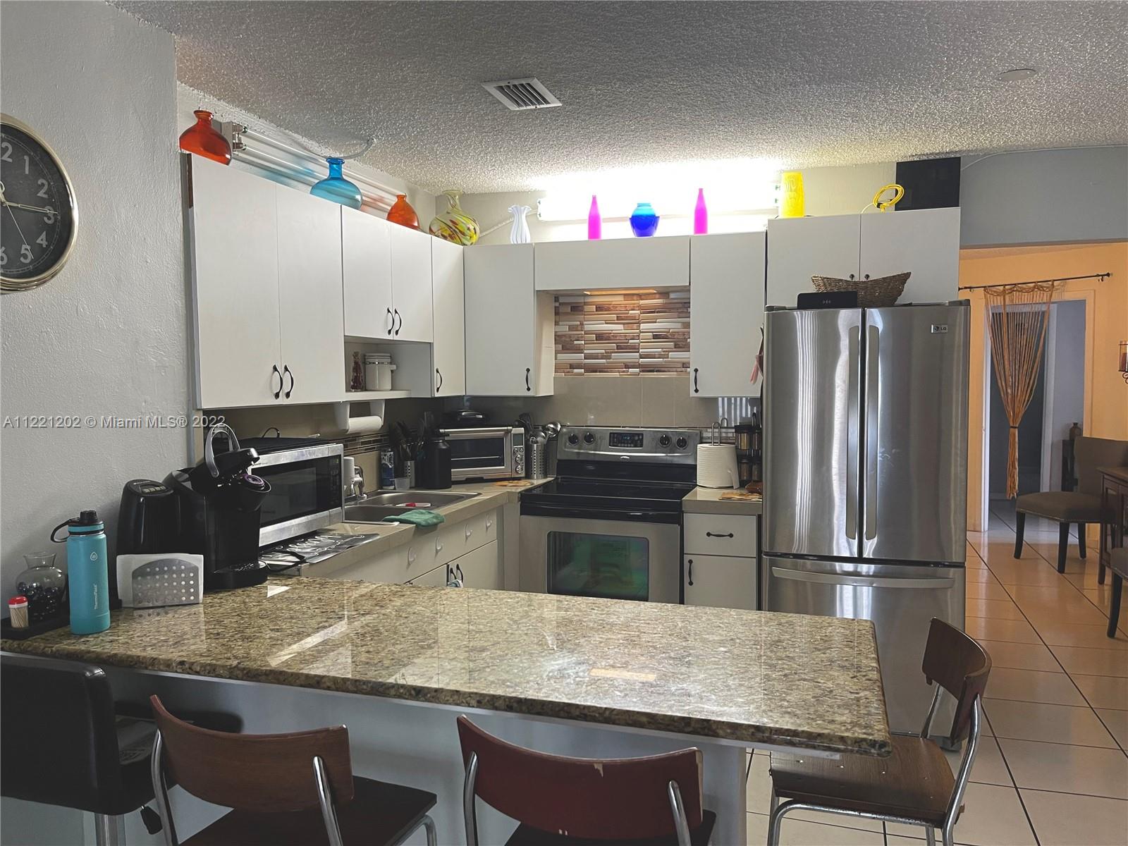 See details / 2424 sq. ft. $ 2022-07-11 0 Photo
