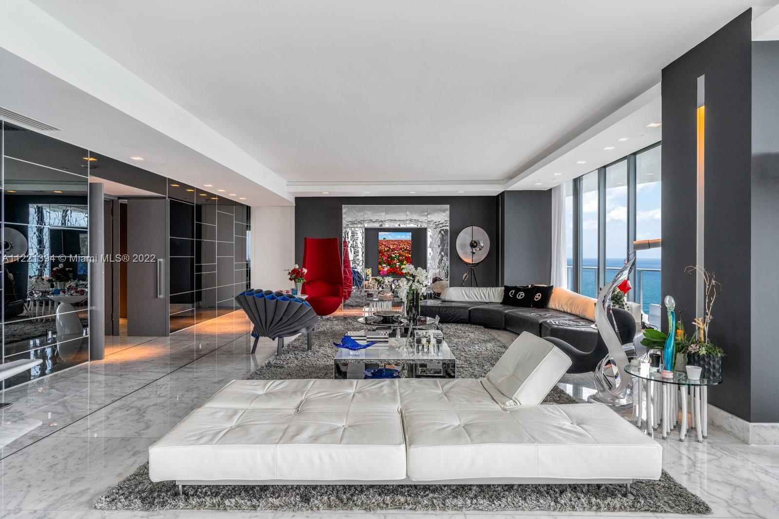 See details 6 4 / 6 4992 sq. ft. $ 2022-06-13 0 Photo