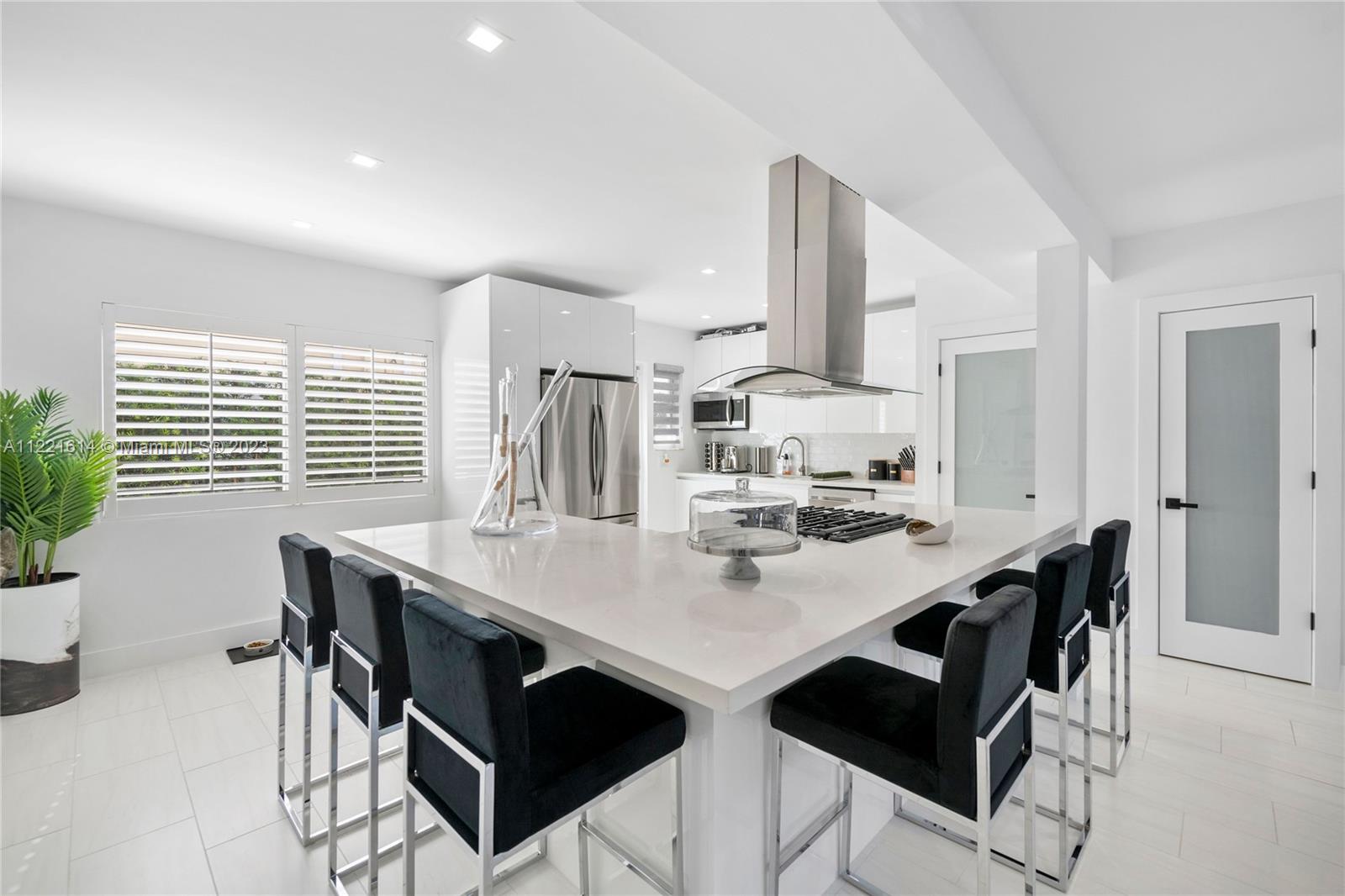 See details / sq. ft. $ 2023-01-10 0 Photo