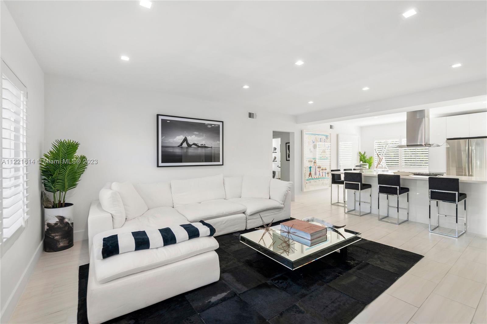 See details / sq. ft. $ 2023-01-10 0 Photo