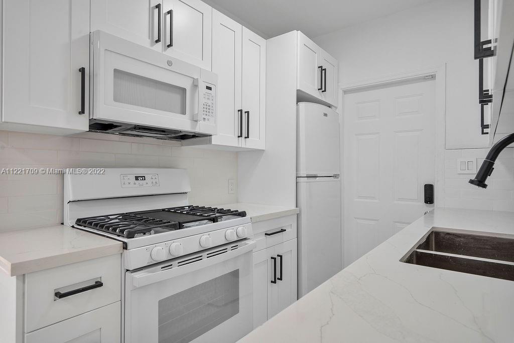 See details / sq. ft. $ 2023-01-11 0 Photo