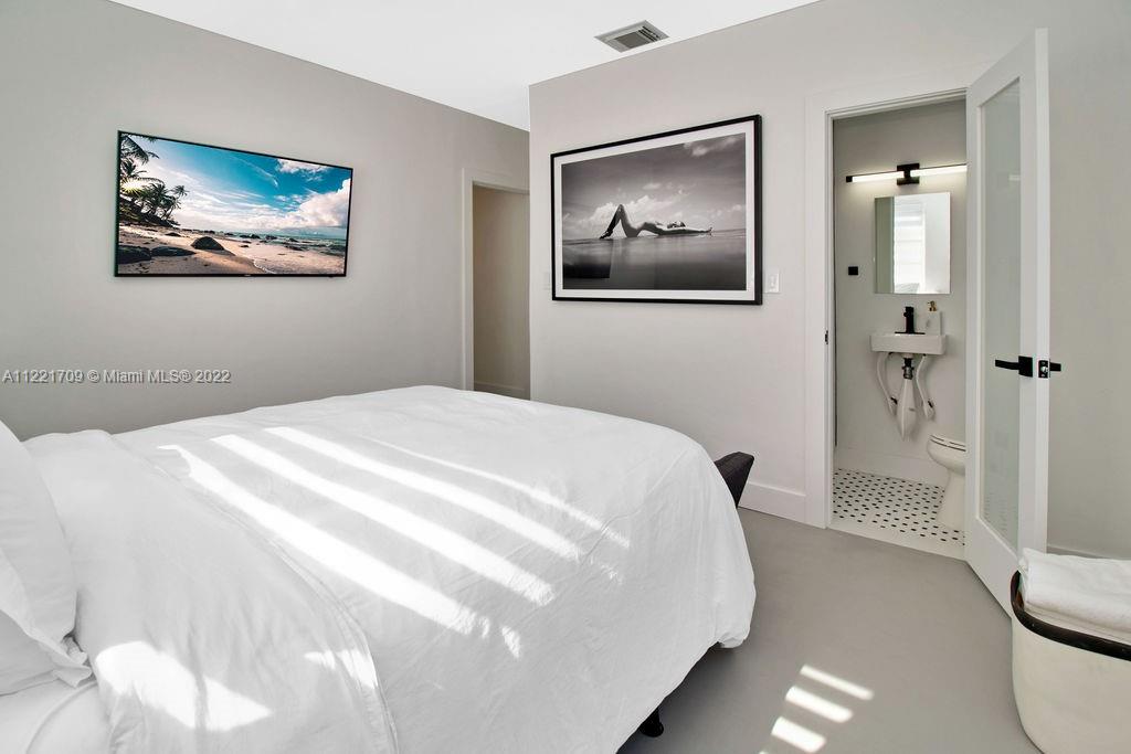 See details / sq. ft. $ 2023-01-11 0 Photo