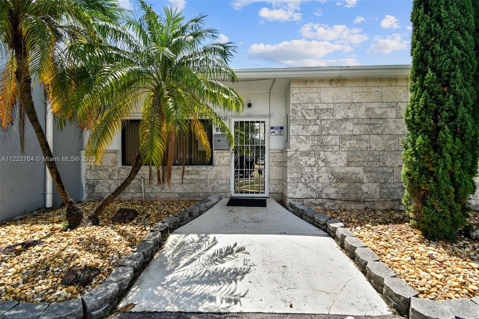 See details / sq. ft. $ 2022-11-30 0 Photo