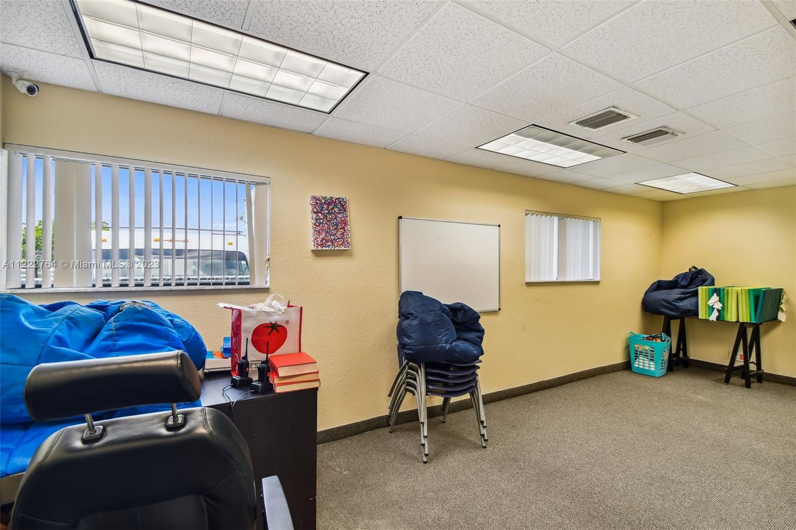 See details / sq. ft. $ 2022-11-30 0 Photo