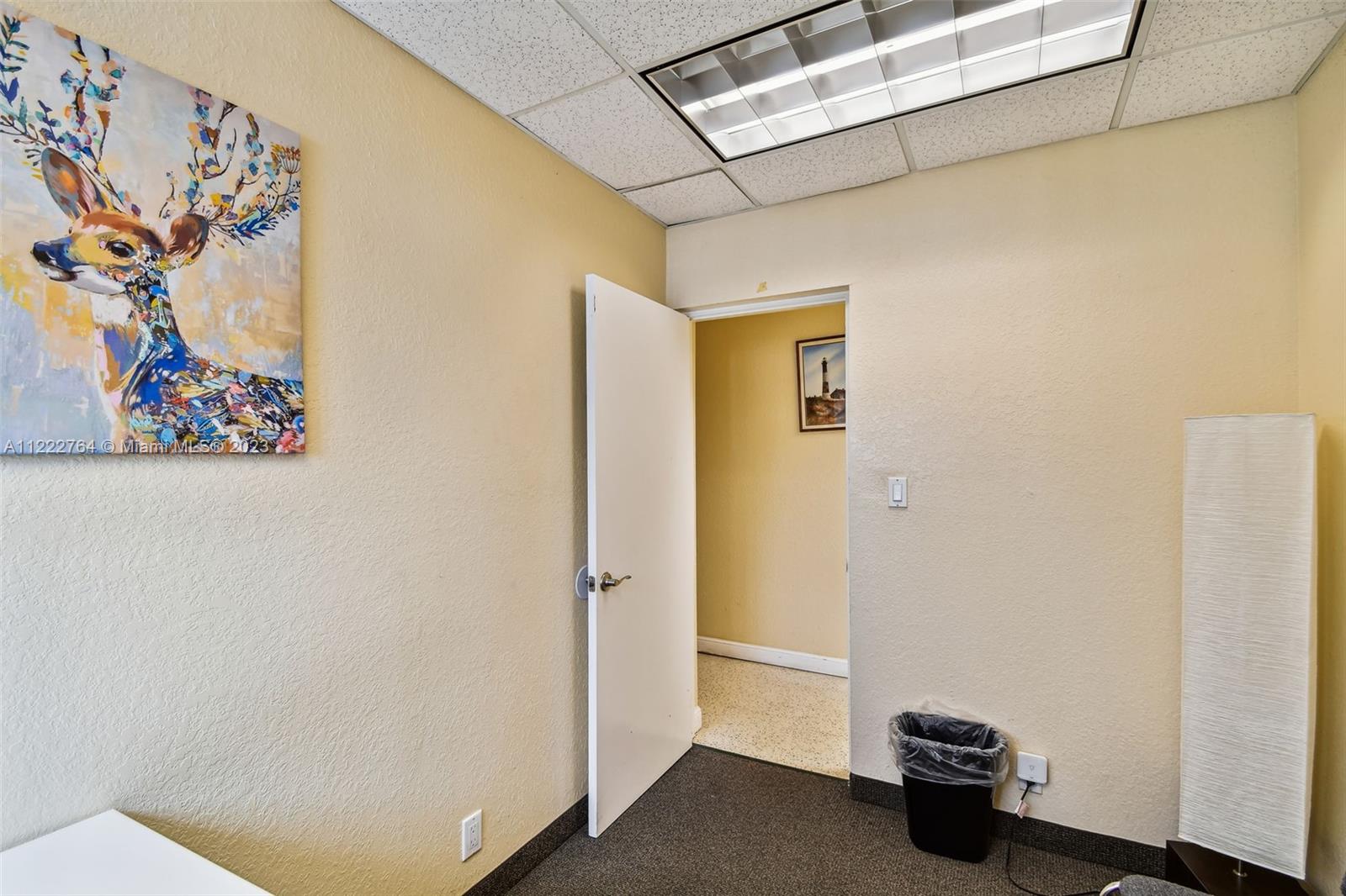 See details / sq. ft. $ 2022-11-30 0 Photo