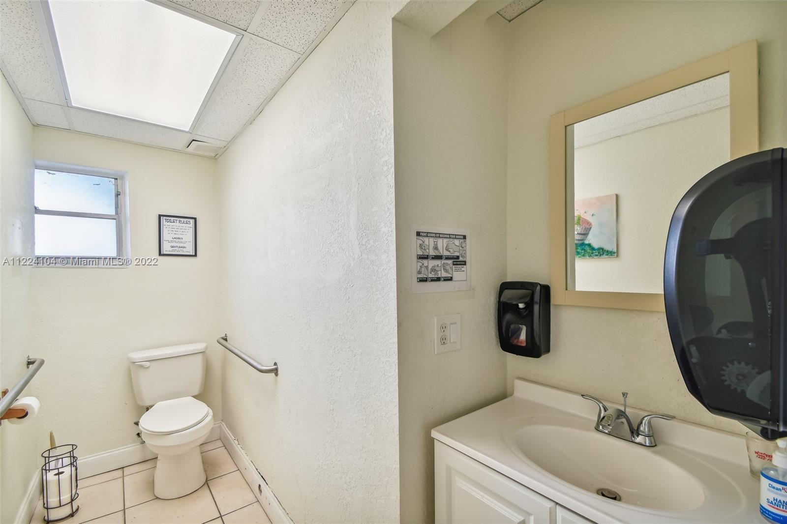 See details / sq. ft. $ 2022-09-12 0 Photo