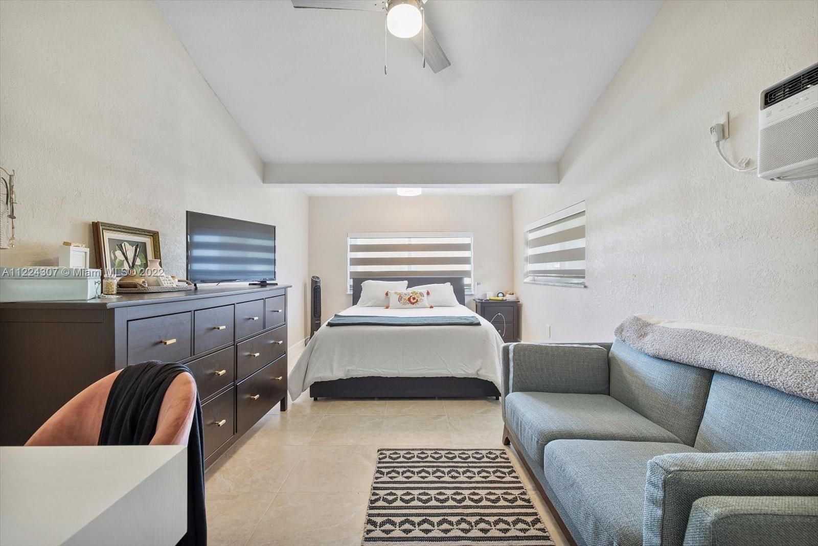 See details / sq. ft. $ 2022-09-16 0 Photo