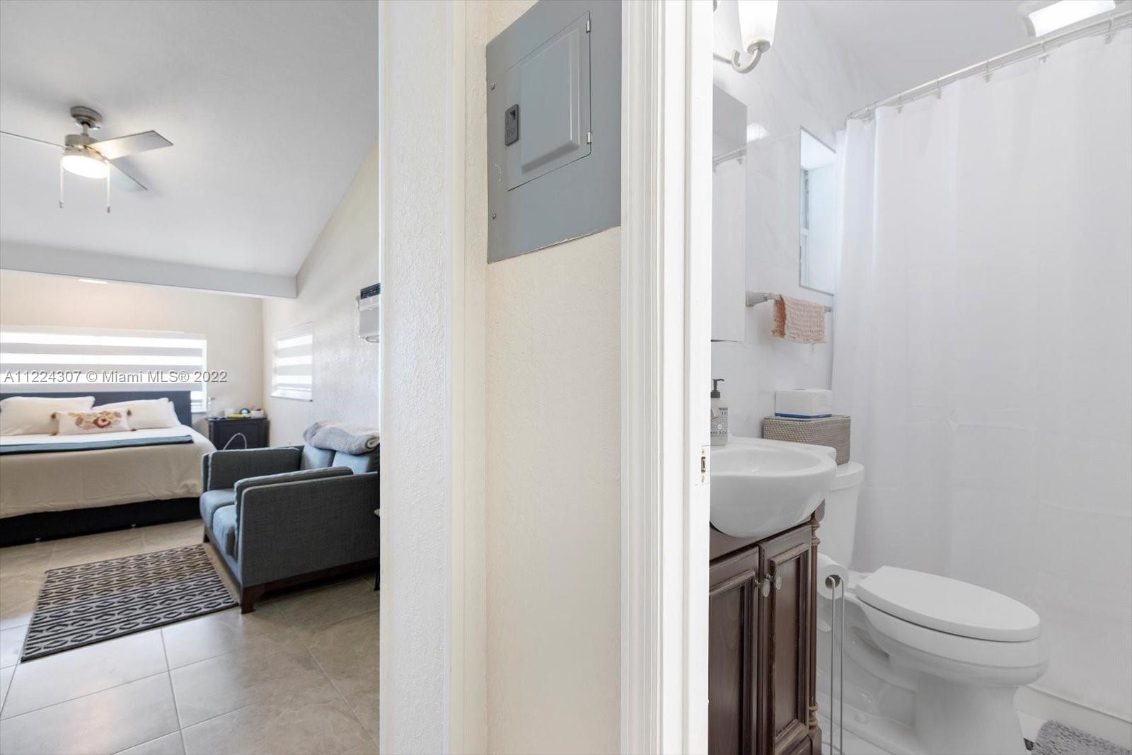 See details / sq. ft. $ 2022-09-16 0 Photo