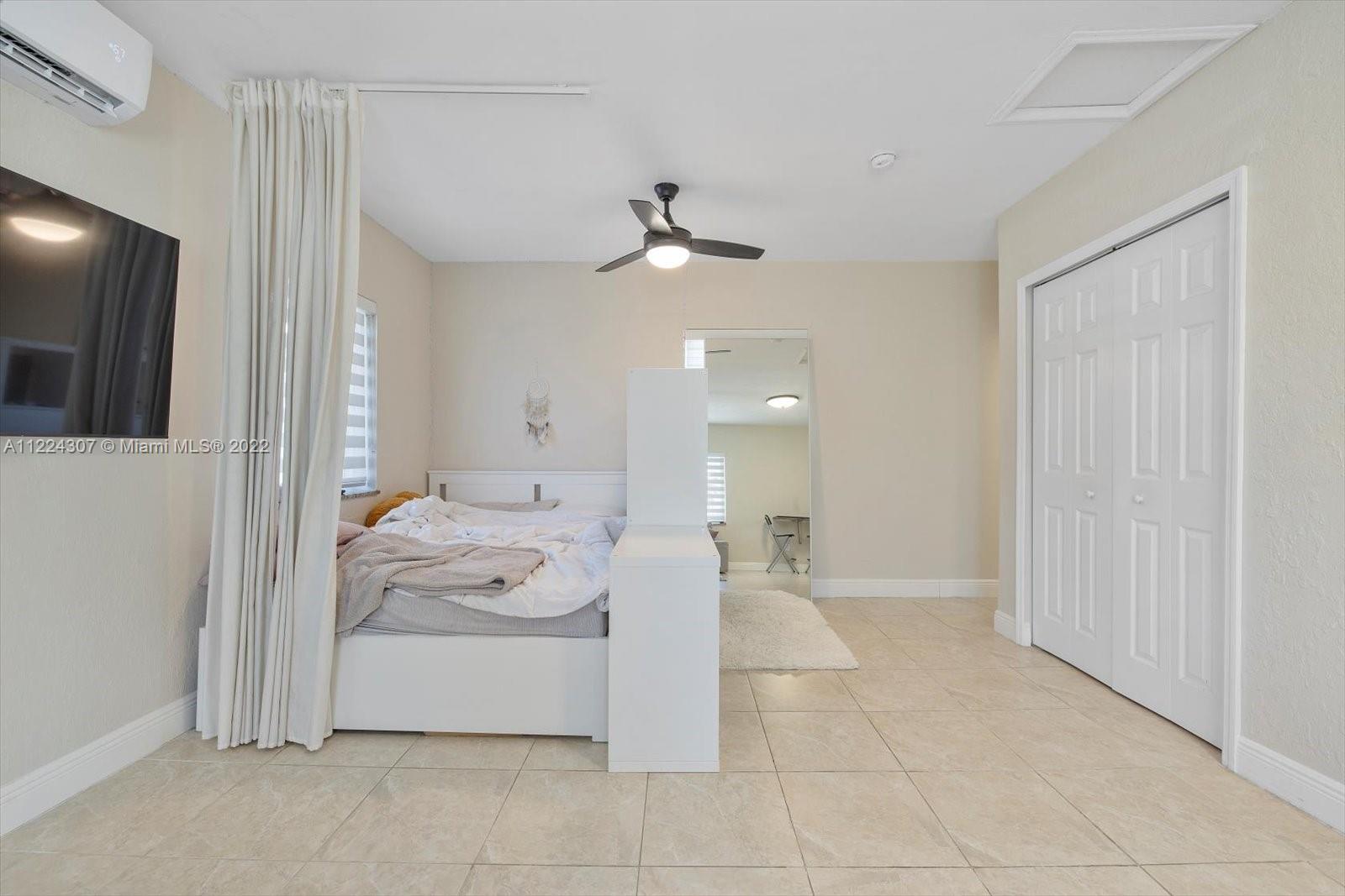 See details / sq. ft. $ 2022-09-16 0 Photo