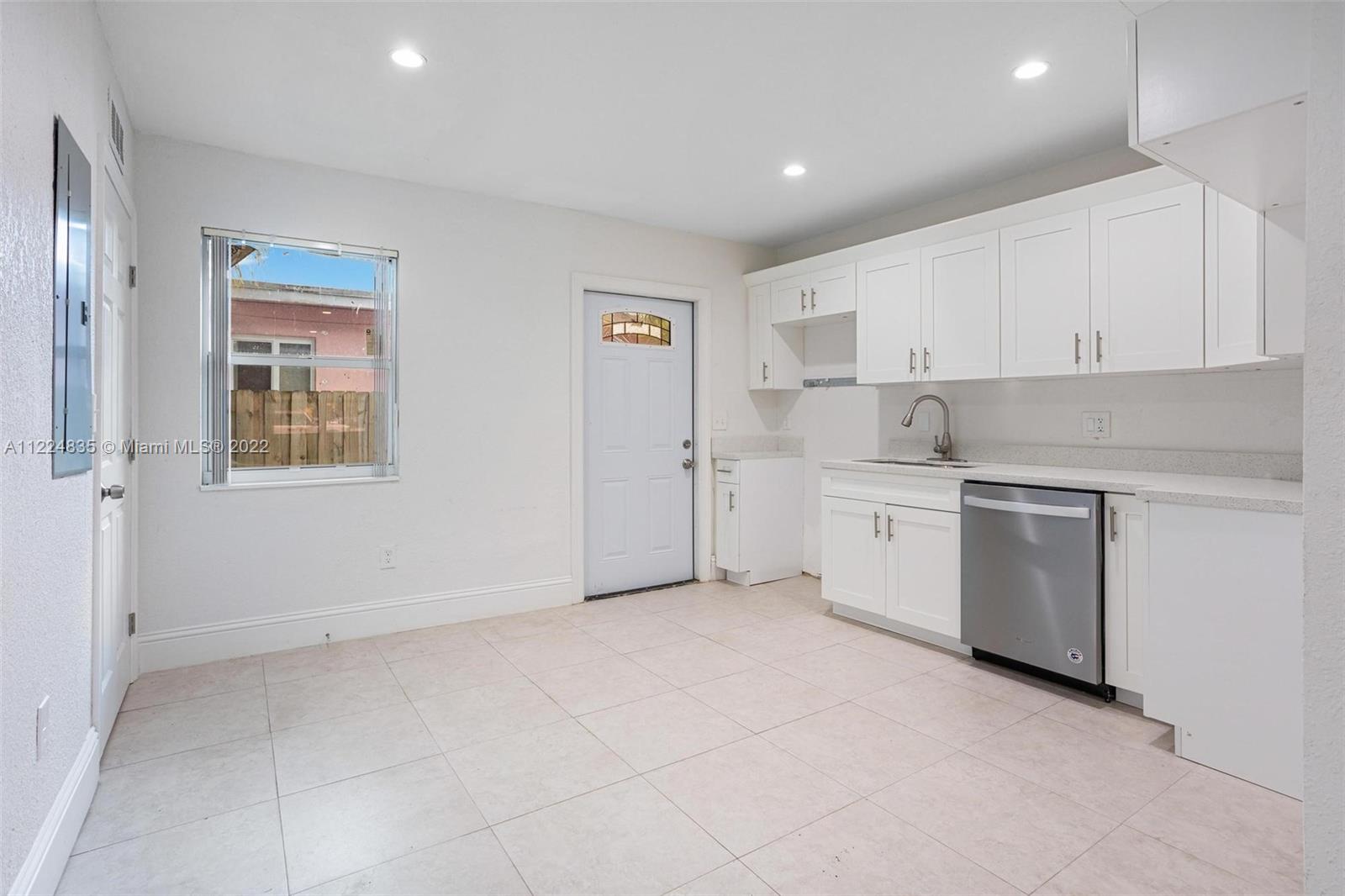 See details / 2190 sq. ft. $ 2022-06-19 0 Photo