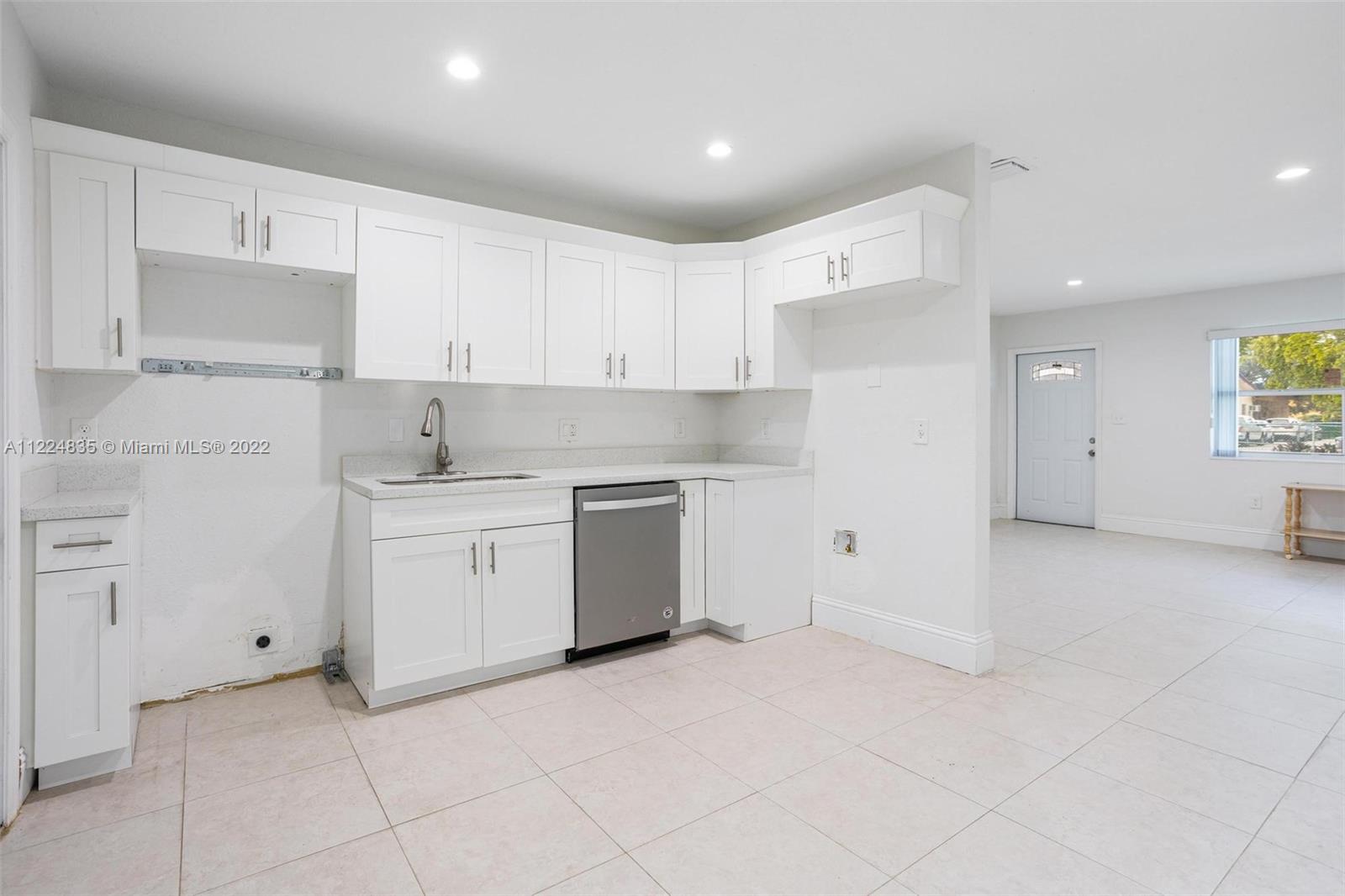 See details / 2190 sq. ft. $ 2022-06-19 0 Photo