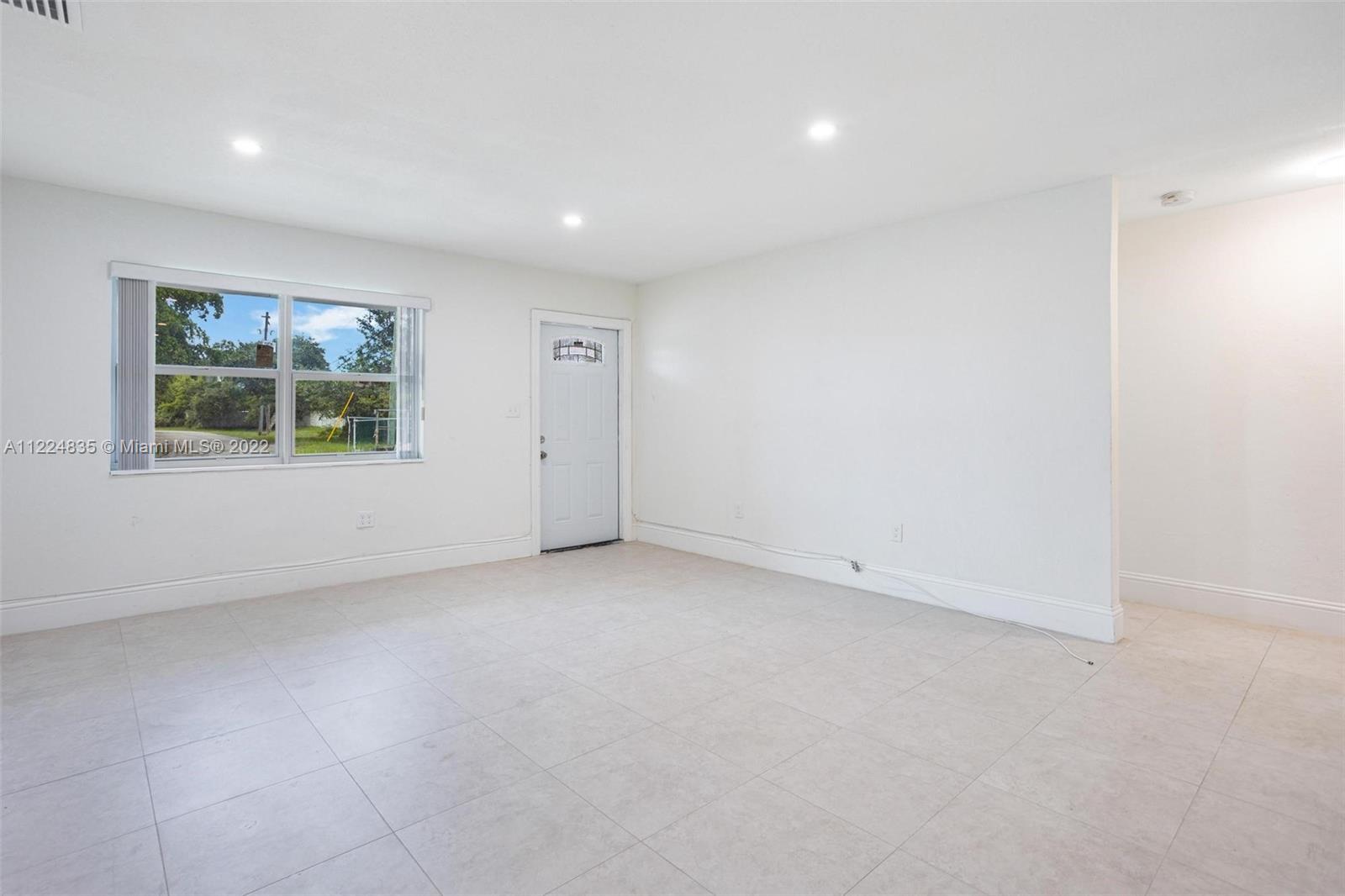See details / 2190 sq. ft. $ 2022-06-19 0 Photo