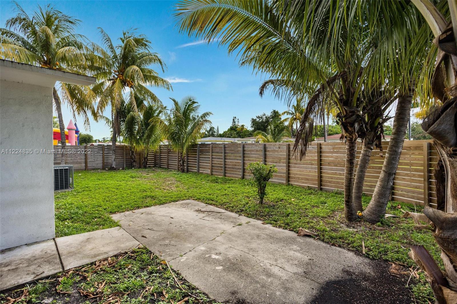 See details / 2190 sq. ft. $ 2022-06-19 0 Photo