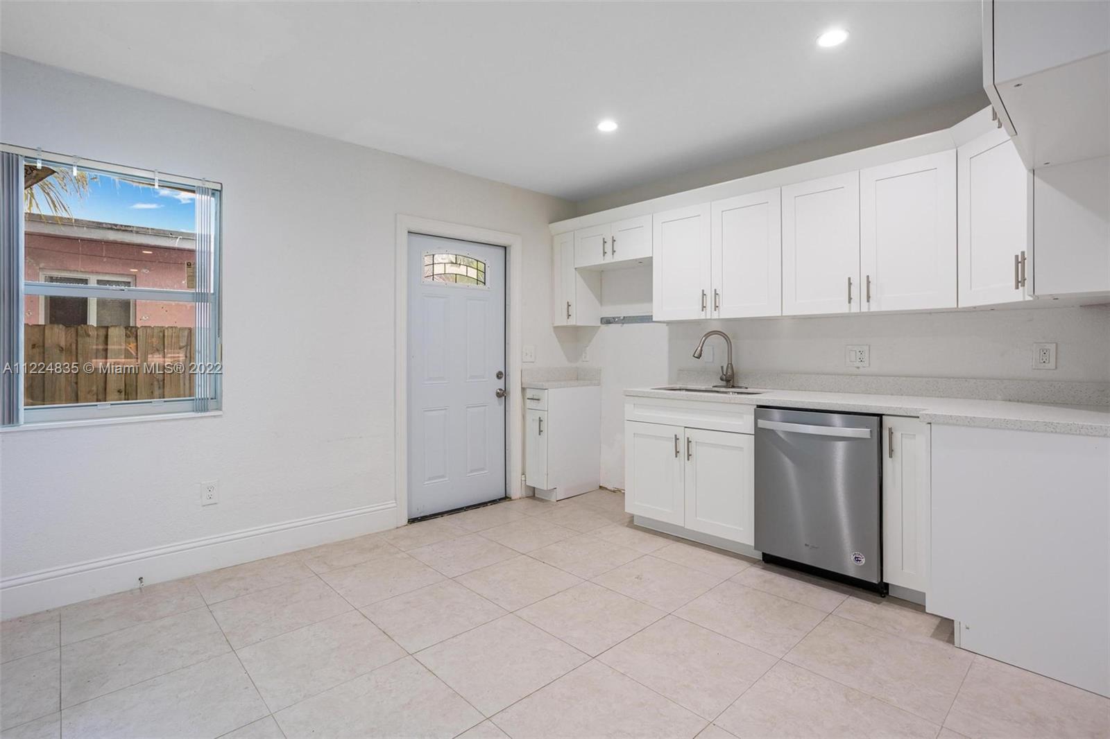 See details / 2190 sq. ft. $ 2022-06-19 0 Photo