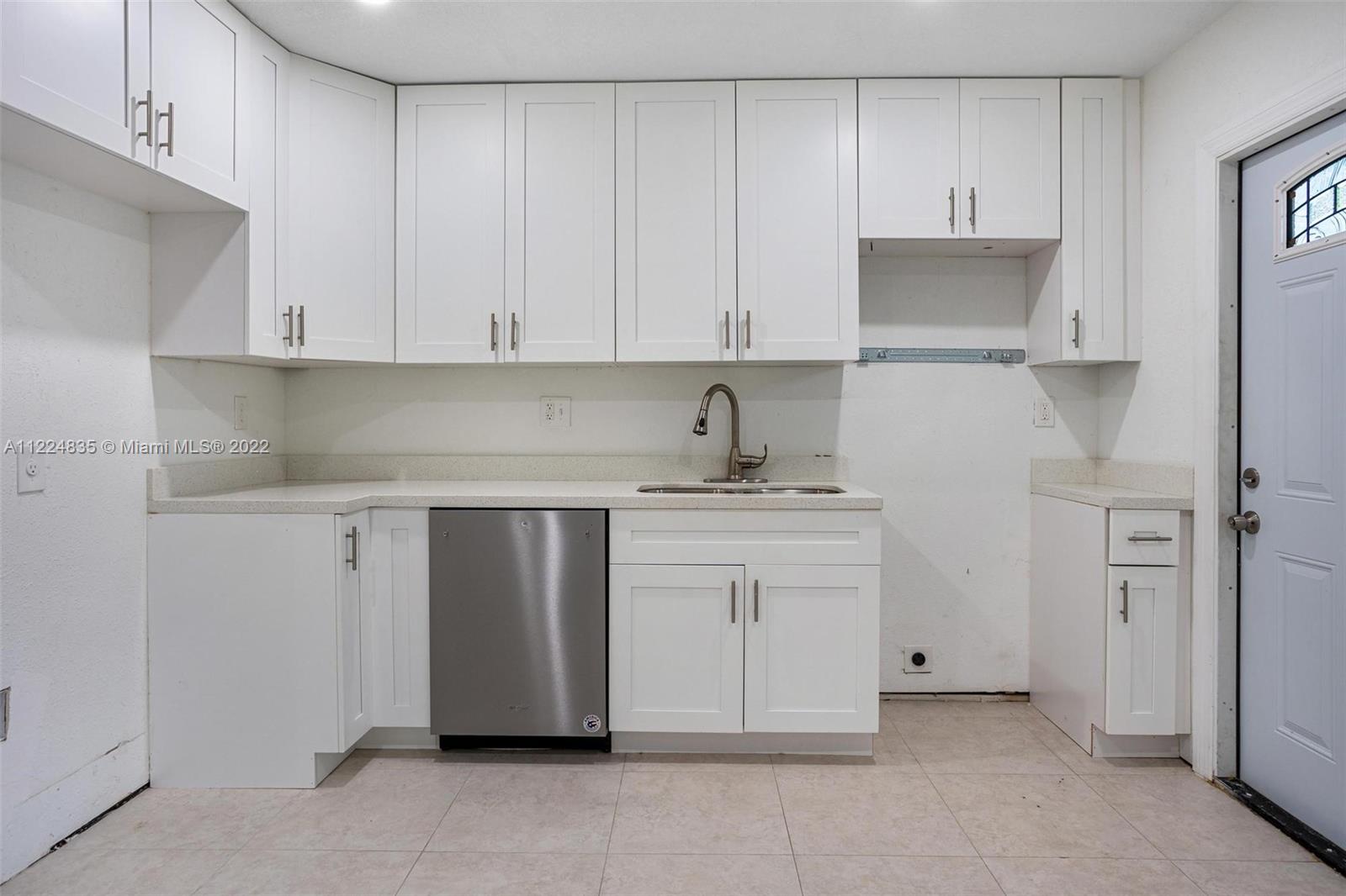 See details / 2190 sq. ft. $ 2022-06-19 0 Photo
