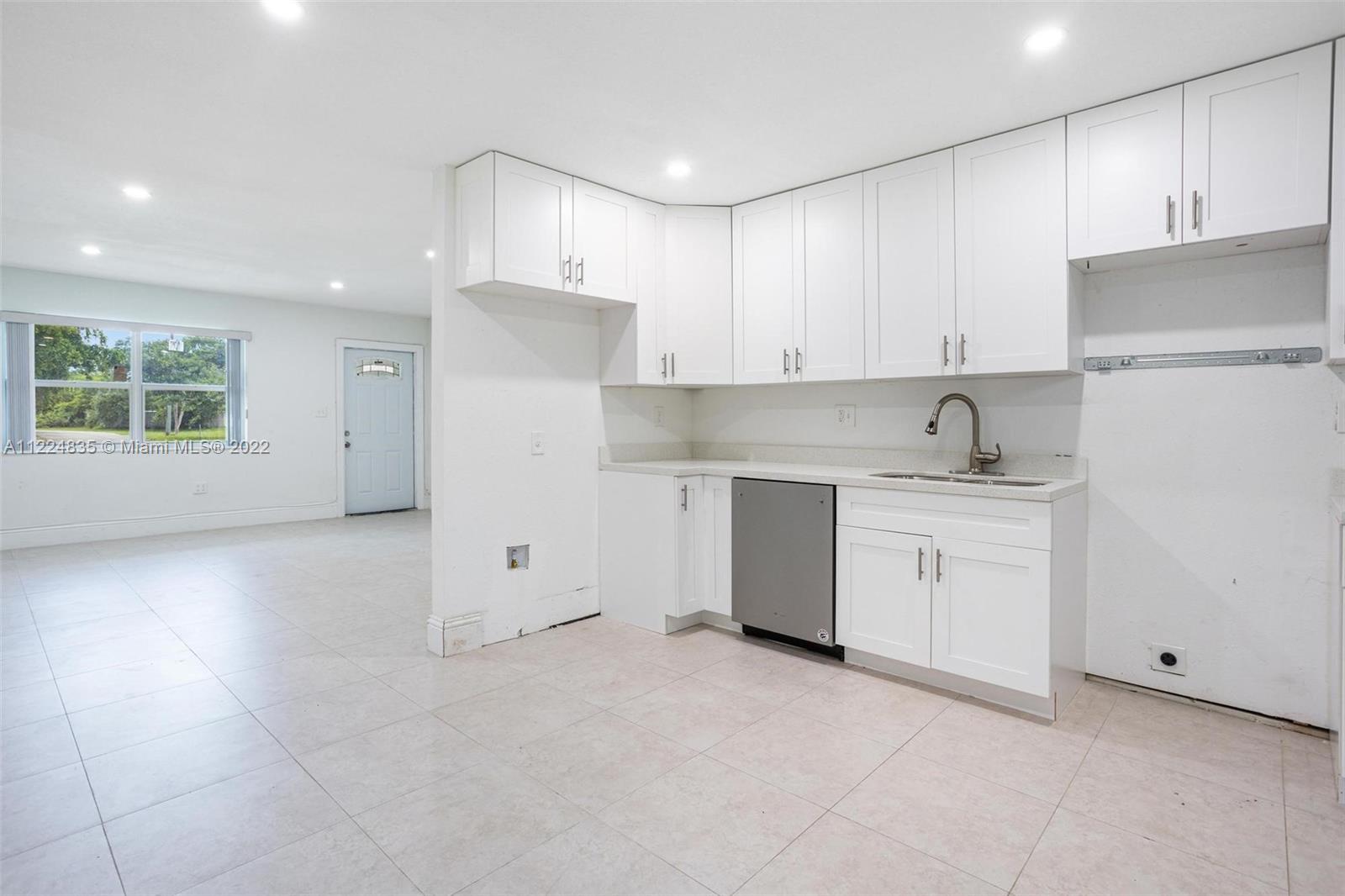 See details / 2190 sq. ft. $ 2022-06-19 0 Photo