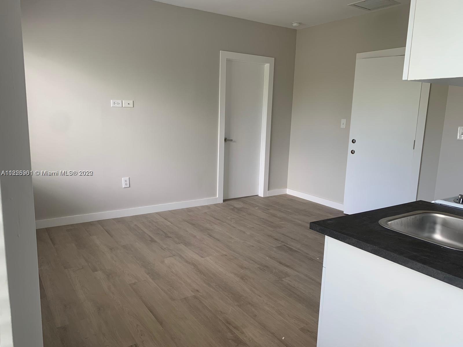 See details / 3018 sq. ft. $ 2022-06-21 0 Photo