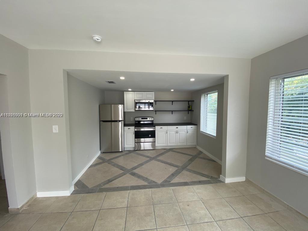 See details / 3018 sq. ft. $ 2022-06-21 0 Photo
