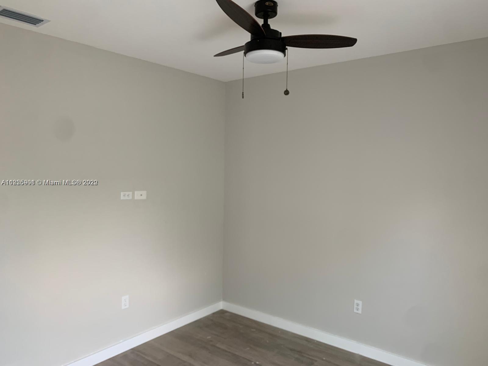 See details / 3018 sq. ft. $ 2022-06-21 0 Photo