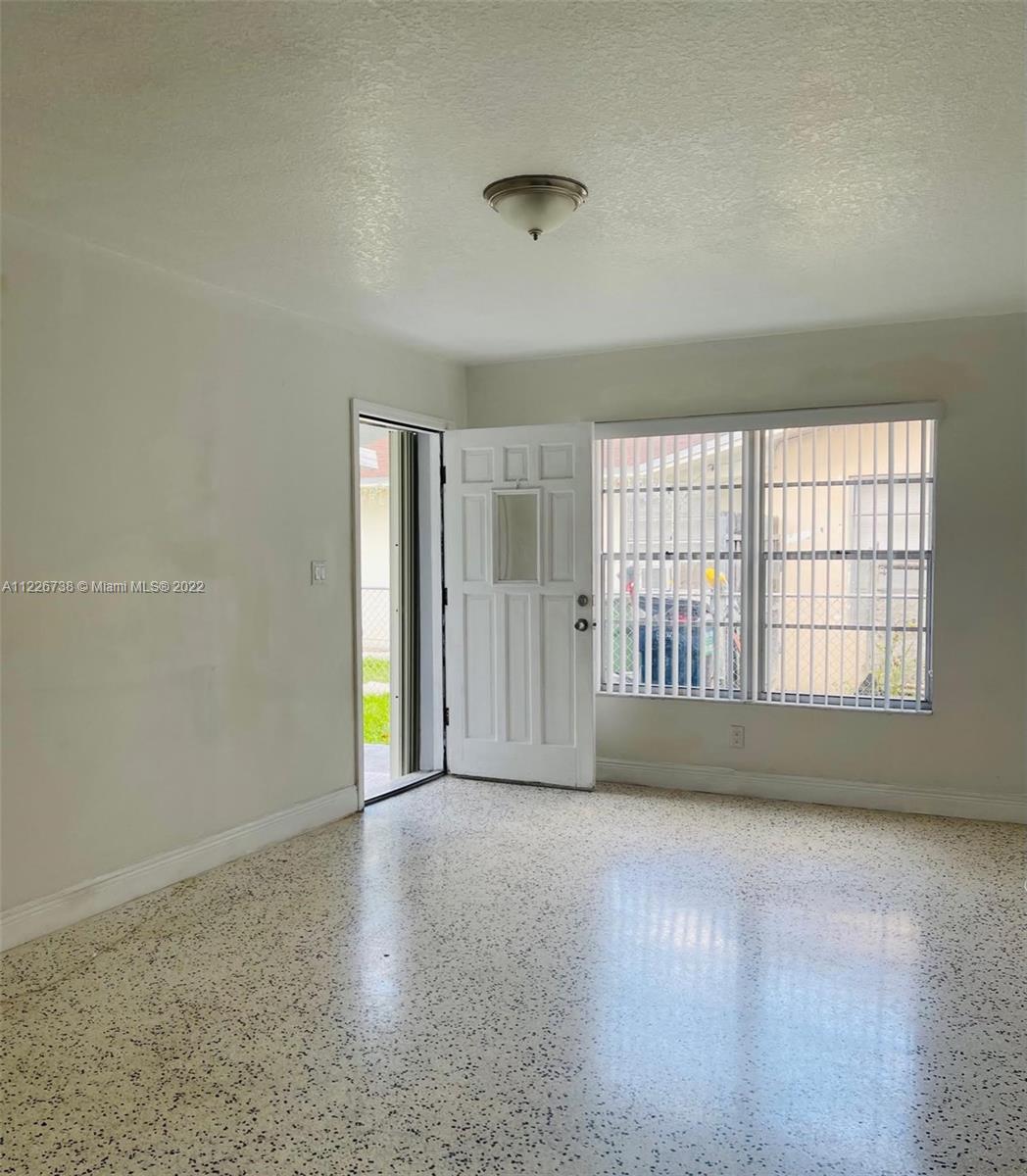 See details / 2349 sq. ft. $ 2022-06-22 0 Photo