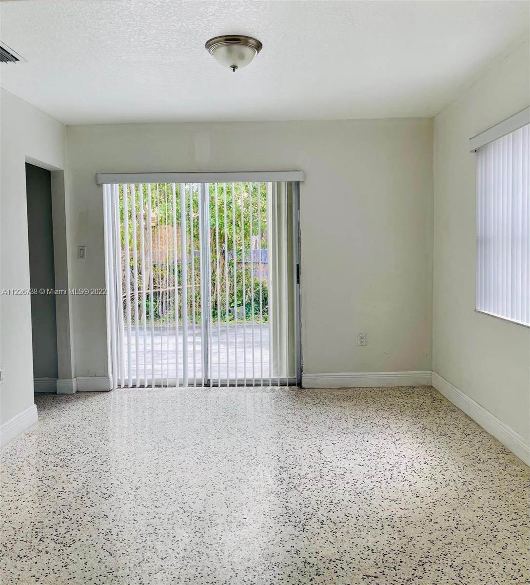 See details / 2349 sq. ft. $ 2022-06-22 0 Photo