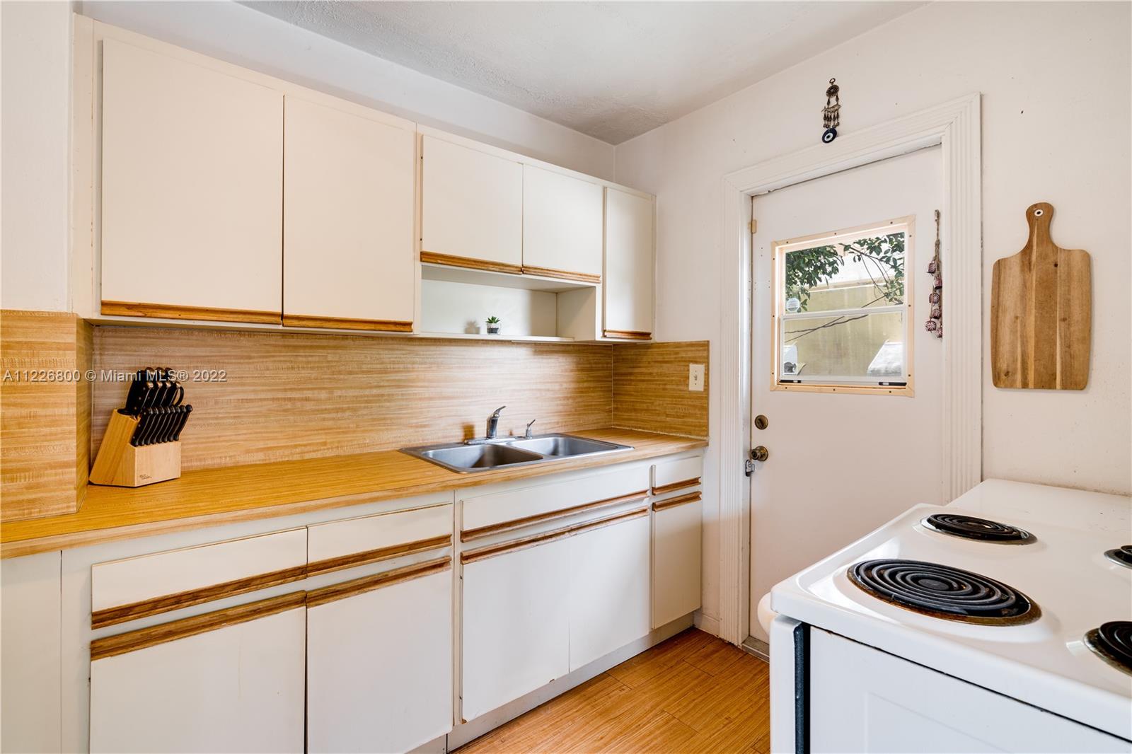 See details / 2271 sq. ft. $ 2022-06-22 0 Photo