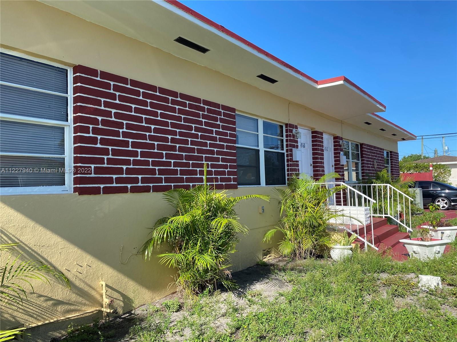 See details / 1276 sq. ft. $ 2022-10-02 0 Photo