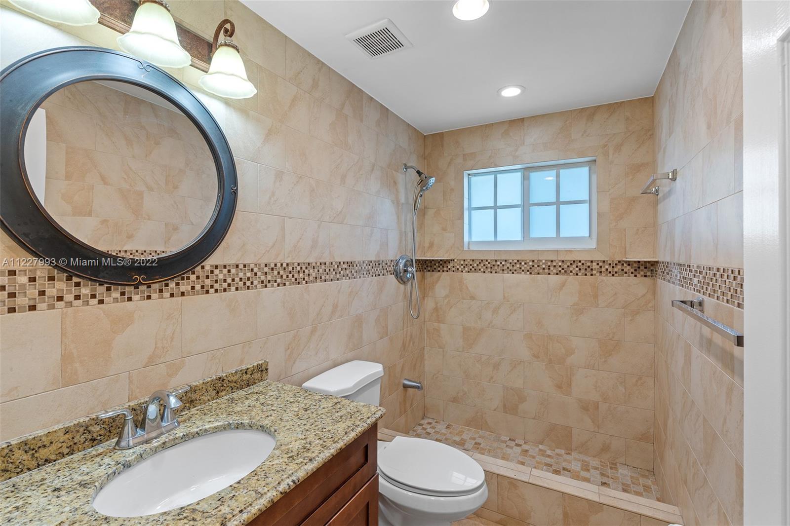 See details / 4624 sq. ft. $ 2022-07-25 0 Photo