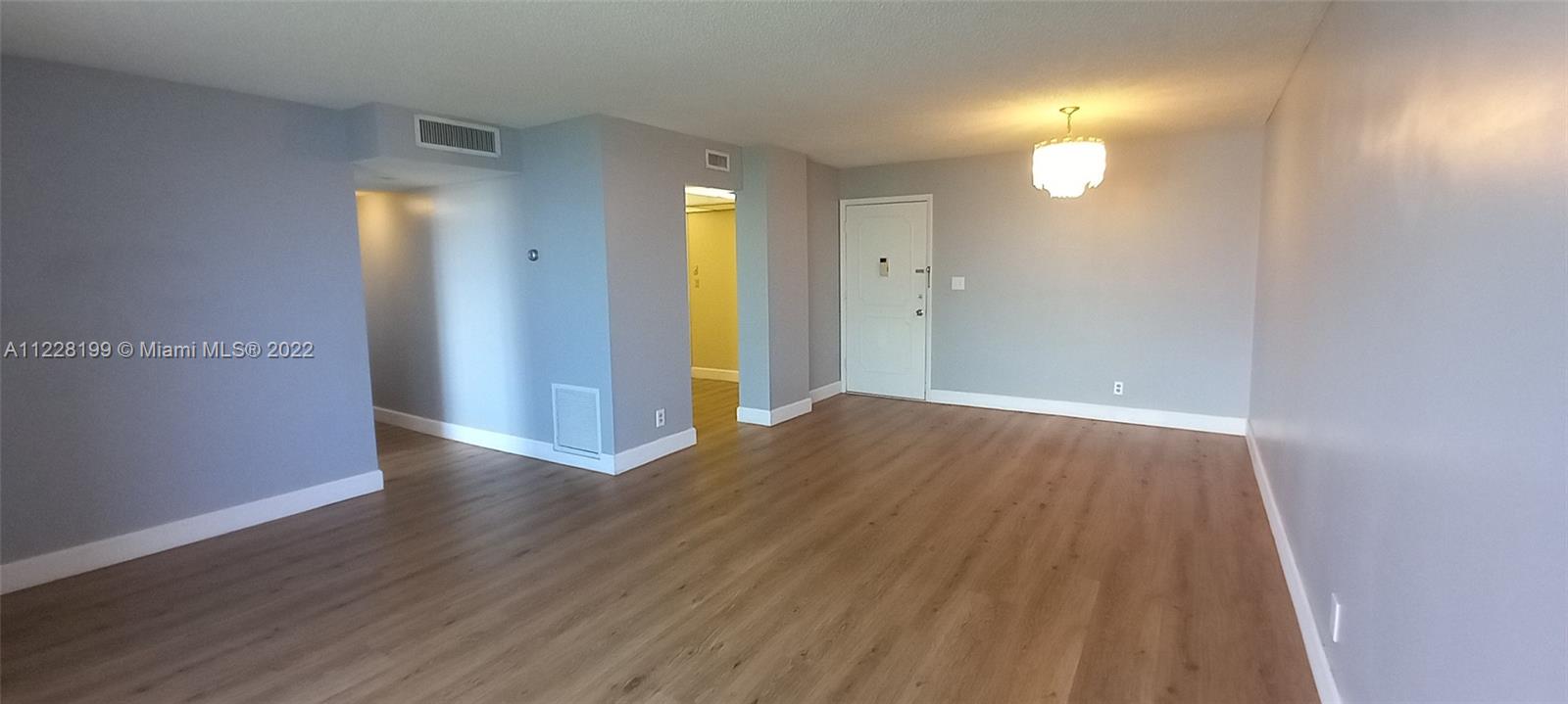 Photo of 3161 Ocean Dr #407, Hallandale Beach, Florida, 33009 - Living Room/Dining Room View