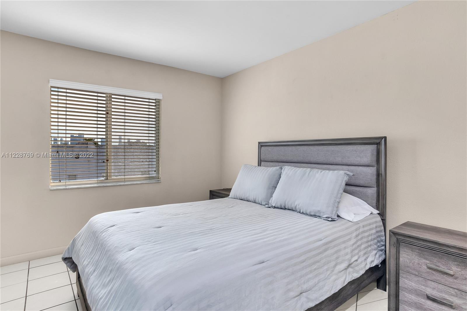 See details / sq. ft. $ 2022-06-27 0 Photo
